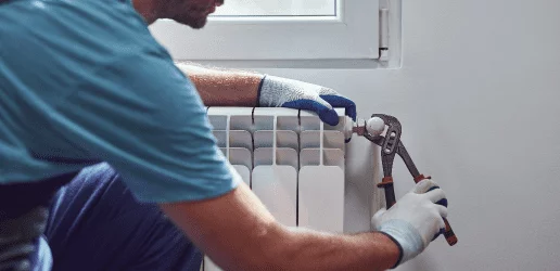 alain-dilosquer-Plombier-Chauffagiste-pres-de-Pont-l-Abbe-AdobeStock_520216512