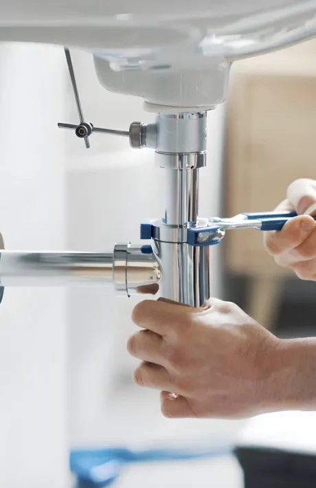 alain-dilosquer-Plombier-Chauffagiste-pres-de-Pont-l-Abbe-Plomberie-1-1